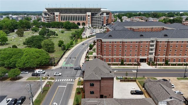 927 12th 100, Tuscaloosa, AL 35401