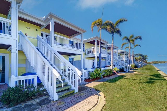 225 POMPANO DRIVE SE C, St Petersburg, FL 33705