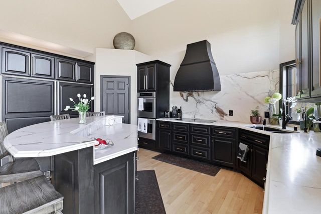5924 Stefanie WAY, Caledonia, WI 53108