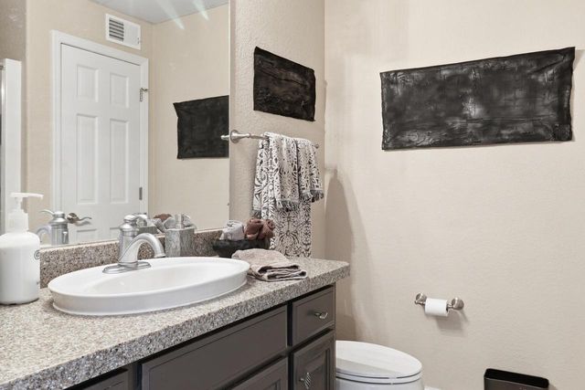 5924 Stefanie WAY, Caledonia, WI 53108