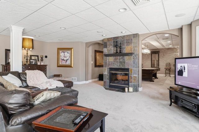 5924 Stefanie WAY, Caledonia, WI 53108