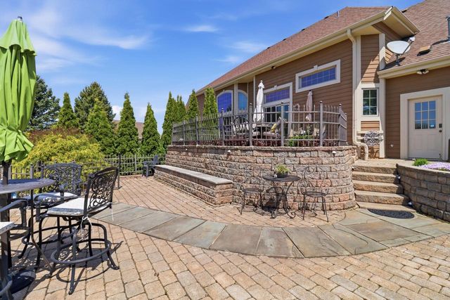 5924 Stefanie WAY, Caledonia, WI 53108