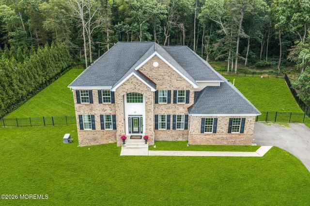 23 Parkside Drive, Jackson, NJ 08527