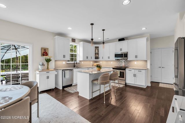 23 Parkside Drive, Jackson, NJ 08527