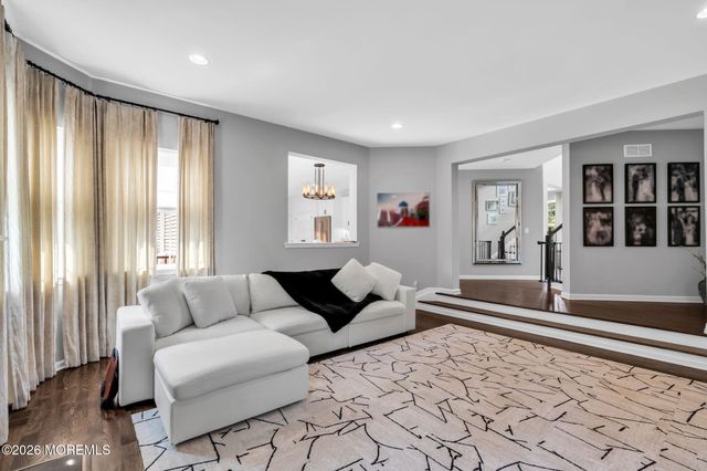 23 Parkside Drive, Jackson, NJ 08527