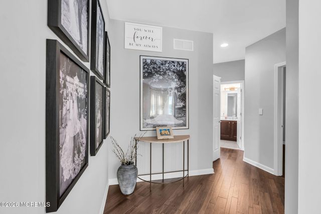 23 Parkside Drive, Jackson, NJ 08527