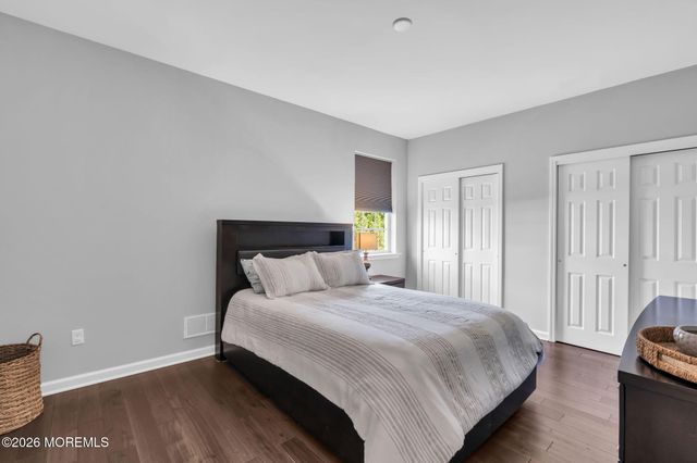 23 Parkside Drive, Jackson, NJ 08527