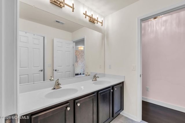 23 Parkside Drive, Jackson, NJ 08527