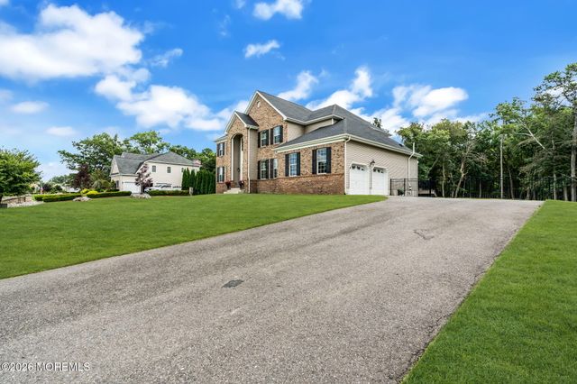 23 Parkside Drive, Jackson, NJ 08527