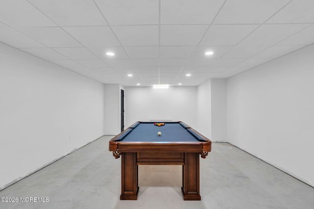 23 Parkside Drive, Jackson, NJ 08527