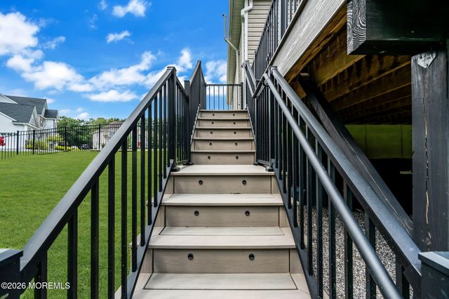 23 Parkside Drive, Jackson, NJ 08527