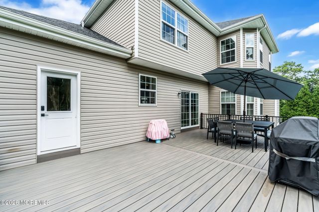 23 Parkside Drive, Jackson, NJ 08527