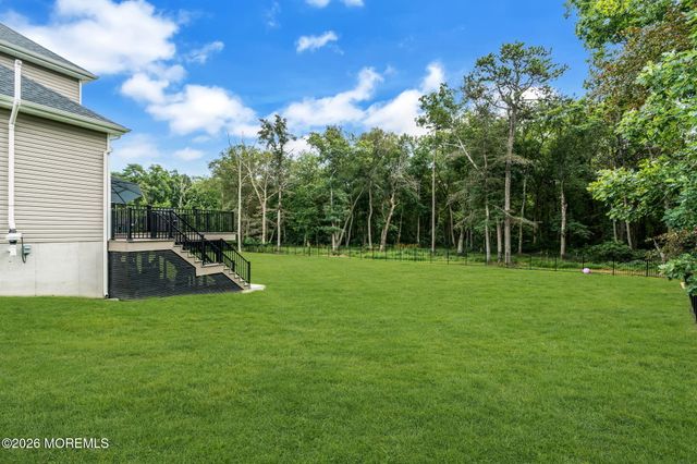 23 Parkside Drive, Jackson, NJ 08527