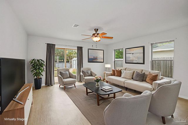 5953 Fairlands Rd, Milton, FL 32583