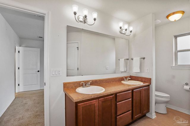 5953 Fairlands Rd, Milton, FL 32583