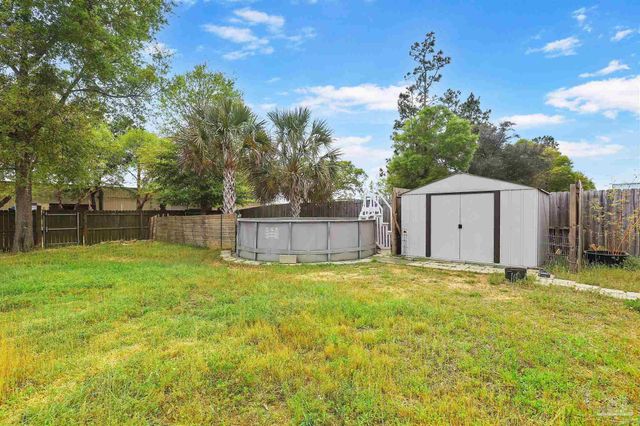 5953 Fairlands Rd, Milton, FL 32583