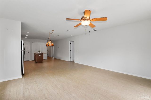 5953 Fairlands Rd, Milton, FL 32583