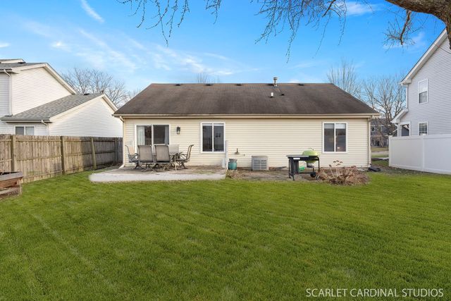 2828 Bluewater Circle, Naperville, IL 60564