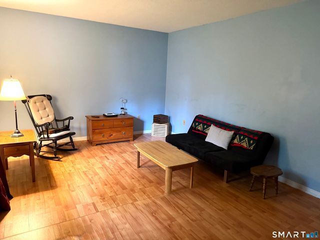 264 Scott Road 4, Waterbury, CT 06705