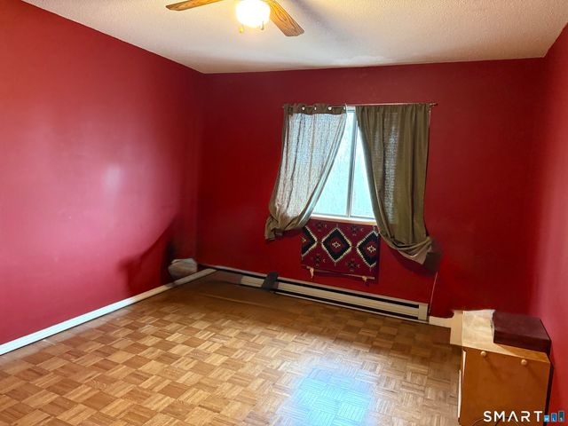 264 Scott Road 4, Waterbury, CT 06705