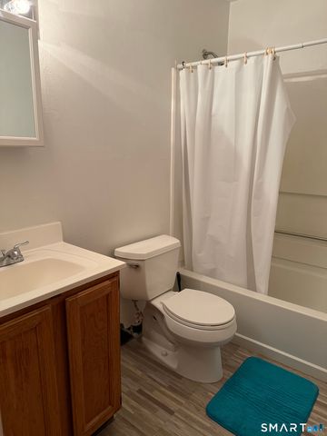 264 Scott Road 4, Waterbury, CT 06705