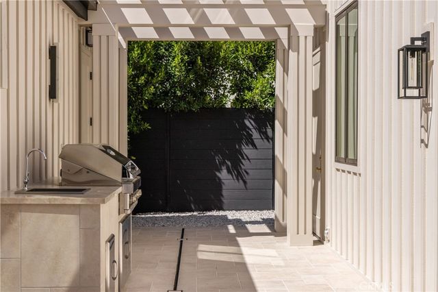 12085 Valleyheart Drive, Studio City, CA 91604