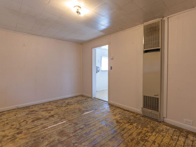 323 E D St, Deer Park, WA 99006