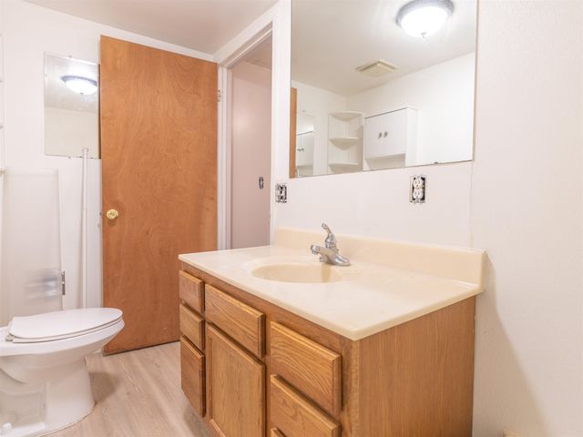 323 E D St, Deer Park, WA 99006