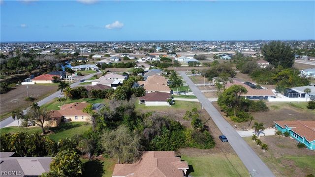 2908 NW 19th ST, Cape Coral, FL 33993