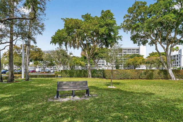 2215 Cypress Island Drive 701, Pompano Beach, FL 33069