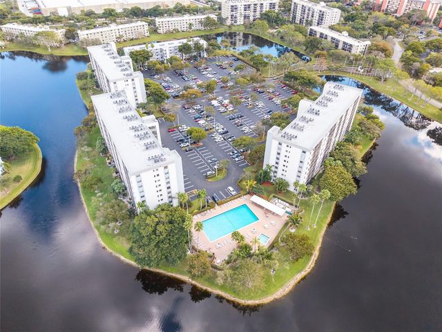 2215 Cypress Island Drive 701, Pompano Beach, FL 33069