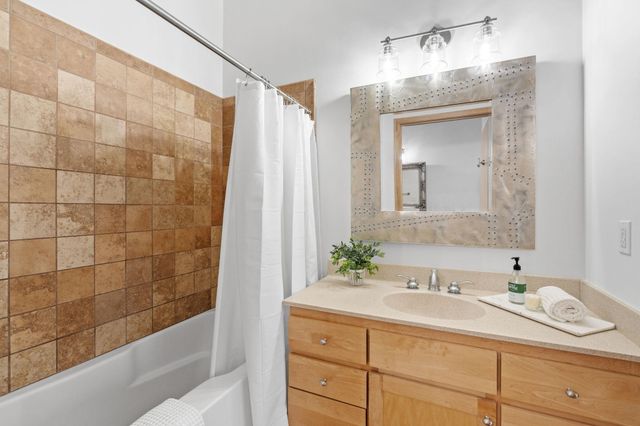 4525 Park Commons Drive 521, Saint Louis Park, MN 55416