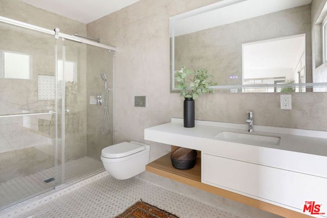 4035 W Avenue 42, Los Angeles, CA 90065