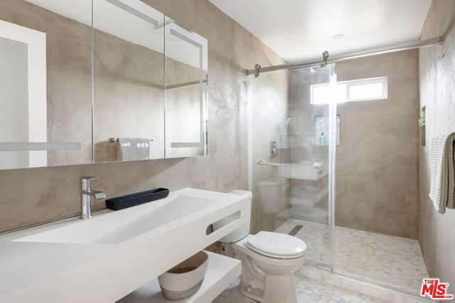 4035 W Avenue 42, Los Angeles, CA 90065