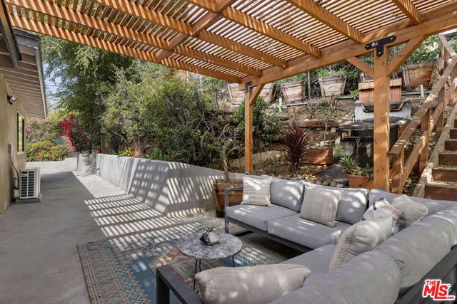 4035 W Avenue 42, Los Angeles, CA 90065