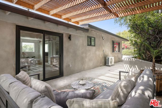 4035 W Avenue 42, Los Angeles, CA 90065