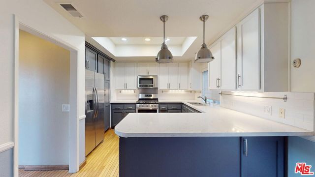 4339 Alhama Drive, Woodland Hills (los Angeles), CA 91364