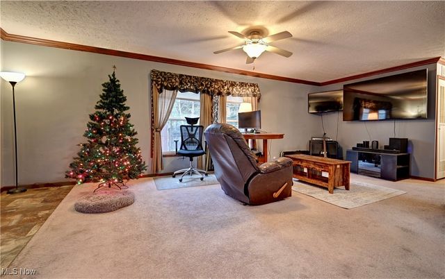 6454 Mears Drive NW, Dover, OH 44622