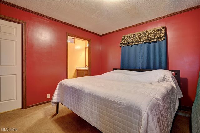 6454 Mears Drive NW, Dover, OH 44622