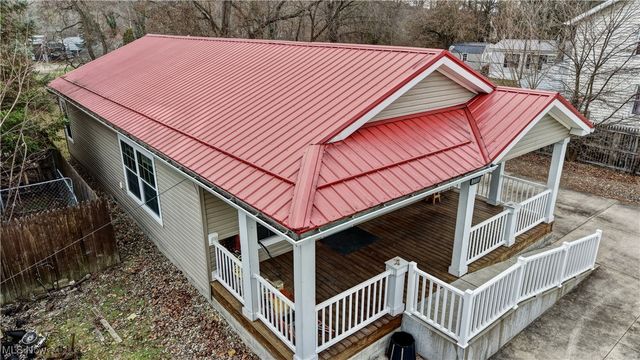 6454 Mears Drive NW, Dover, OH 44622