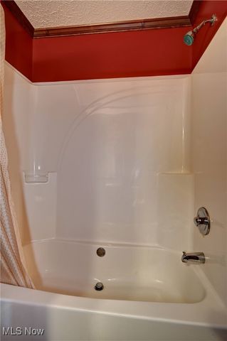 6454 Mears Drive NW, Dover, OH 44622