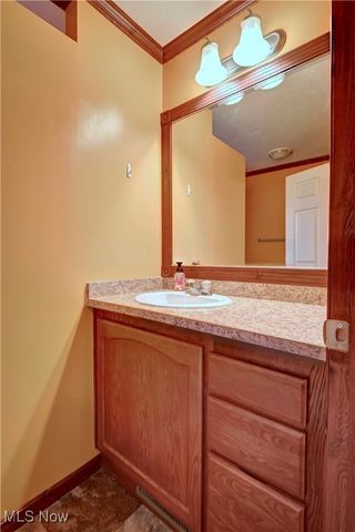 6454 Mears Drive NW, Dover, OH 44622