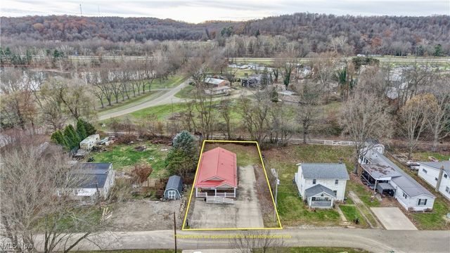 6454 Mears Drive NW, Dover, OH 44622