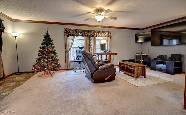 6454 Mears Drive NW, Dover, OH 44622