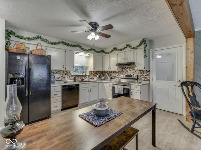 8502 S Fleming Drive, Nineveh, IN 46164