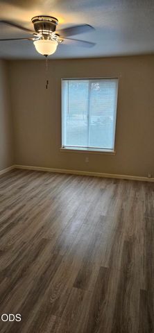1296 Fruitdale Drive, Grants Pass, OR 97527