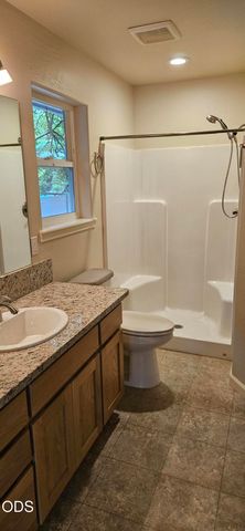 1296 Fruitdale Drive, Grants Pass, OR 97527
