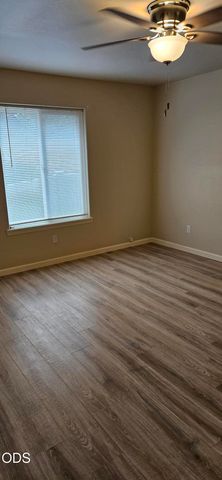 1296 Fruitdale Drive, Grants Pass, OR 97527