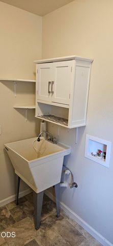 1296 Fruitdale Drive, Grants Pass, OR 97527