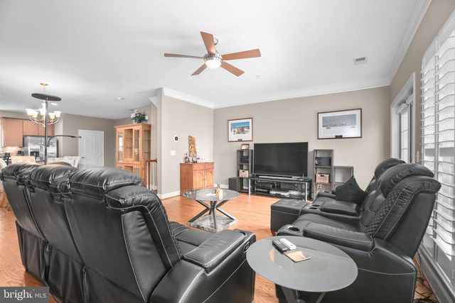 568 MARINA LANDING LN, Woodbridge, VA 22191